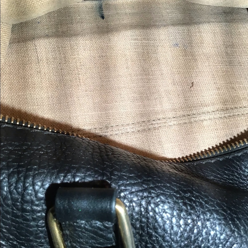 Fendi seller is leather bag - Picture 10 of 12